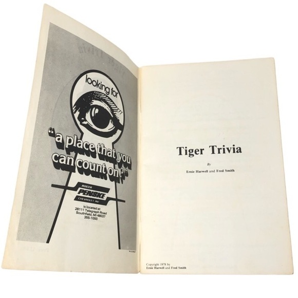 DETROIT TIGERS VINTAGE 1950s, 1970s & 1990s MEMORABILIA BOOK SET - Picture 10 of 16